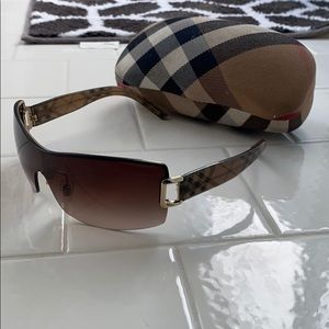 Burberry sunglasses